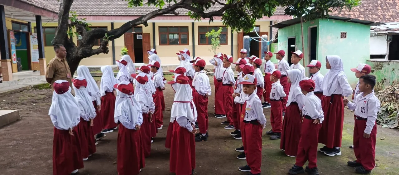 UPACARA BENDERA